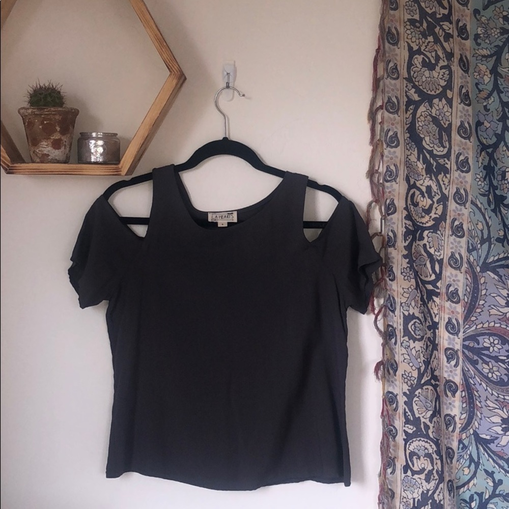 Cut out sleeve top, steel gray color